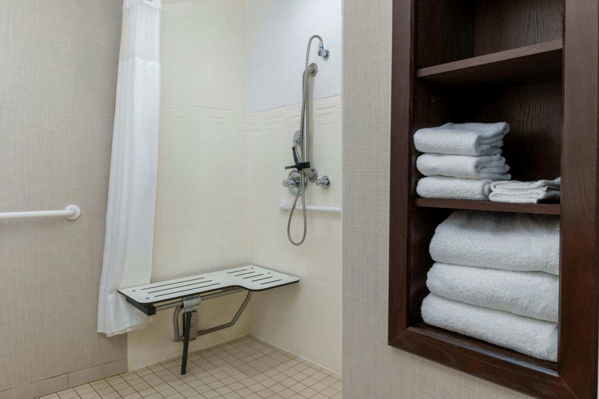 By Marriott Park Hotel DEN